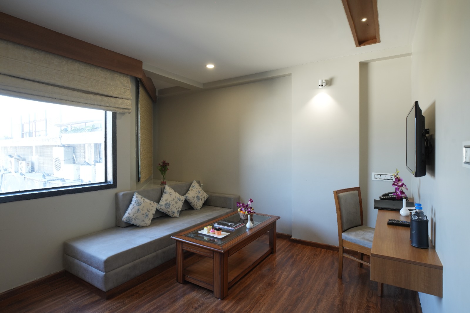 Junior Suite Layout 2
