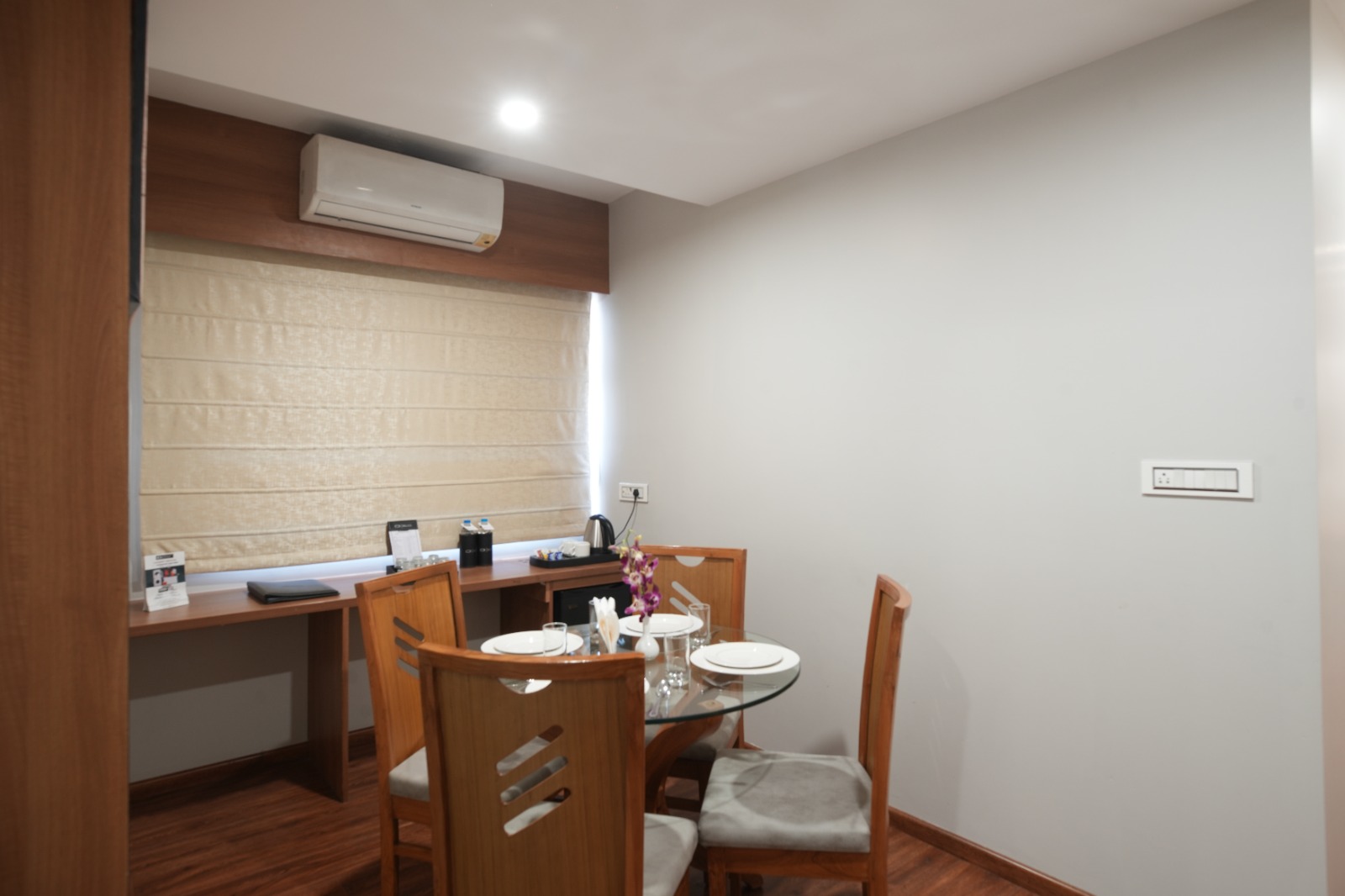 Studio Suite Layout 4
